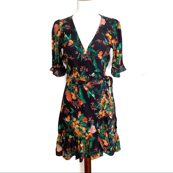 Zara Dresses & Skirts - Zara floral dress, size small